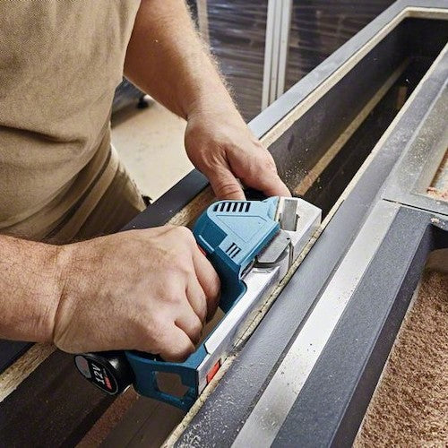 Bosch Cordless Planer GHO10.8V-20H 1 unit