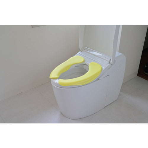 オカ　拭けるらくらく便座クッション　イエロー　29453　1 組