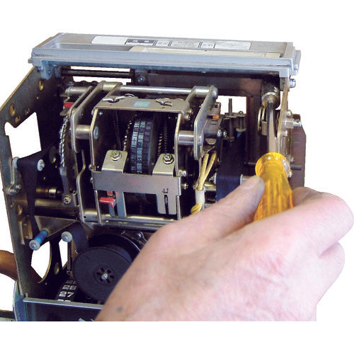 ＢＲＯＷＮ　ナットドライバー　対辺４ｍｍ　軸長１２５ｍｍ　全長２１０ｍｍ　D-86-4　1 本