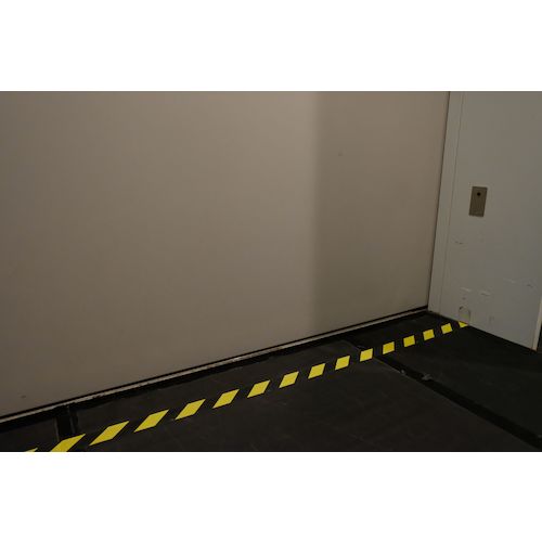 パイオラン　安全表示テープ　５０ｍｍ×２５ｍ　TT-06-YB　1 巻