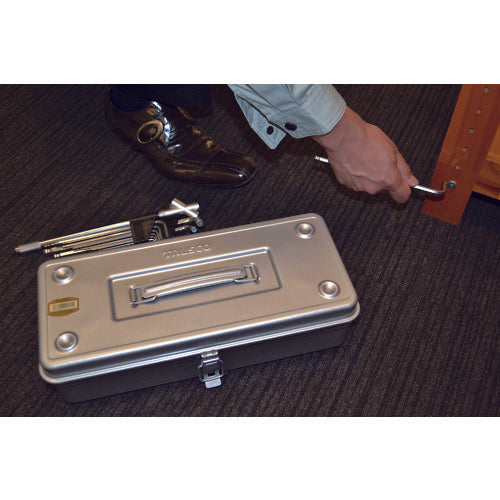 ＴＲＵＳＣＯ　トランク型工具箱　３７３Ｘ１６３Ｘ１０２　シルバー　T-350SV　1 個