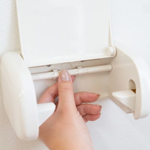 オカ　我が家のべんり化計画　フィルフィットワンタッチペーパーホルダー　289553　1 個