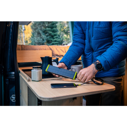 GoalZero 태양 전지 패널이있는 LED 플래시 라이트 토치 500 90 115 1 개