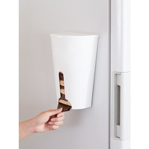 Yoshikawa Koku Kogyo Co., Ltd. Magnet Case Mag-On 8072 "Mag-On" Plastic Bag Stocker (with Suction Cup) W 159317 1 pc