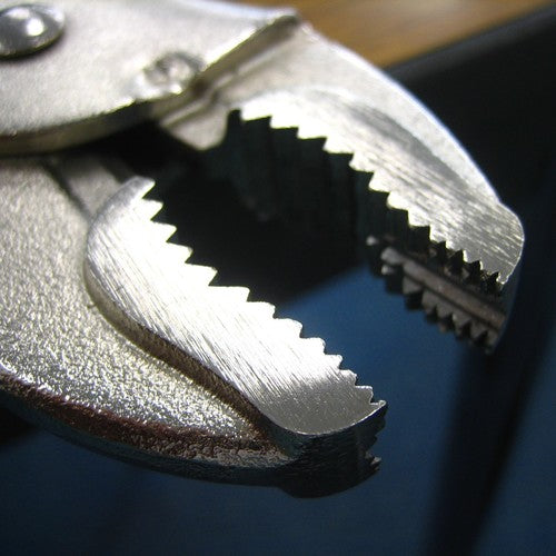 エビ　ネジアンギラス　バイスプライヤータイプ（カッター付）　１２５ｍｍ　VW125NA　1 丁