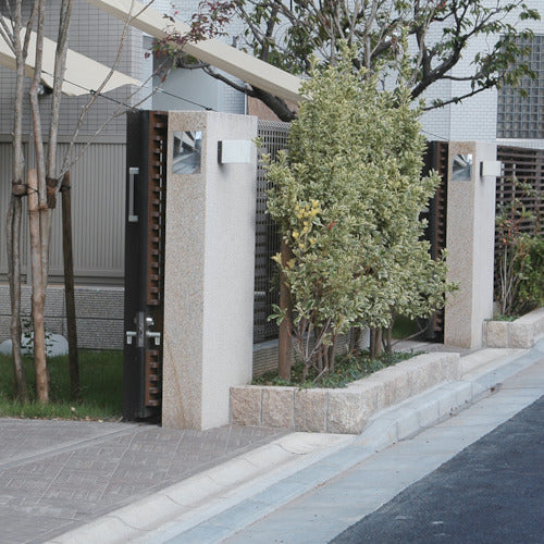 Ｋｏｍｙ　ＦＦミラー車出口＜ビス止めタイプ＞　１５０×２１０　F15B　1 個