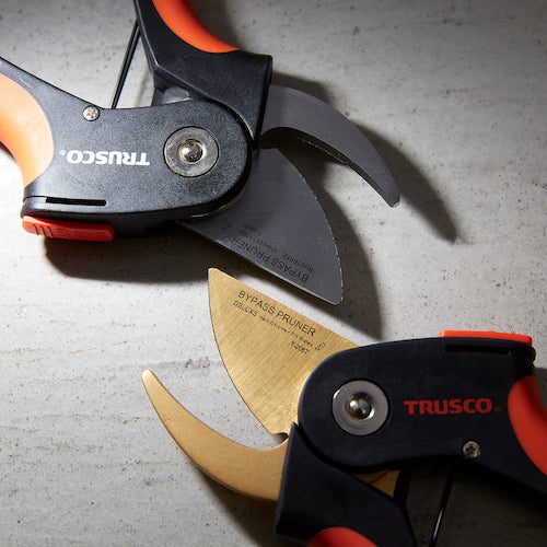 ＴＲＵＳＣＯ　【売切廃番】　園芸ハサミ（チタンコーティング刃）　T-205T　1 丁