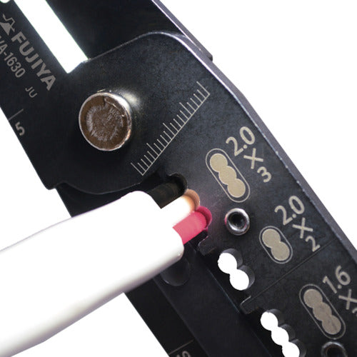 フジ矢　電工ＶＡストリッパ　FVA-1630　1 丁