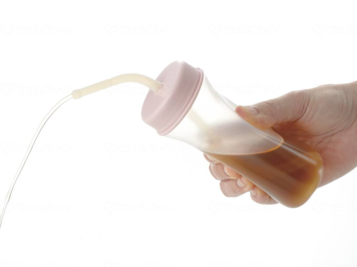 I like using Richell! Soft Bottle with Straw 200 Pink