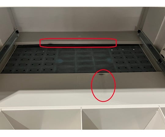 【訳あり品】3-5345-24 耐震薬品庫（スチール製） 900×700×900mm　SPG-990 1台