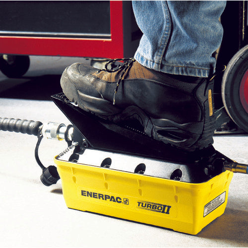 ＥＮＥＲＰＡＣ　単動用エアー駆動油圧ポンプ　PATG1102N　1 台