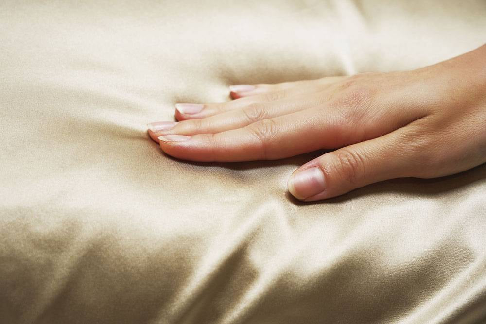 Cojit Silk Shiny Pillow Pad