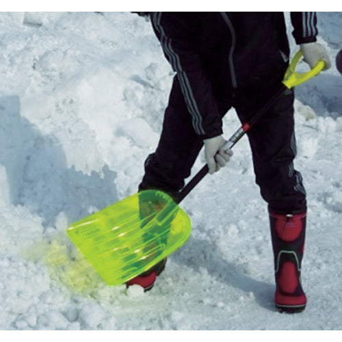 Kinzo Snow Removal Shovel Polycascop Total Length 1180mm 124326 1 unit