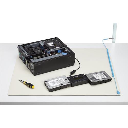 ＳｔａｒＴｅｃｈ　静電気除去マット／６０ｃｍ　ｘ　７０ｃｍ／取外し可能アースコード付き　M3013　1 箱