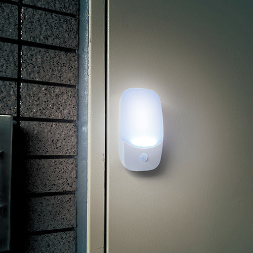 リーベックス　ＬＥＤセンサーライト　スタンド・マグネットタイプ　ＳＬ１０８　SL108　1 個