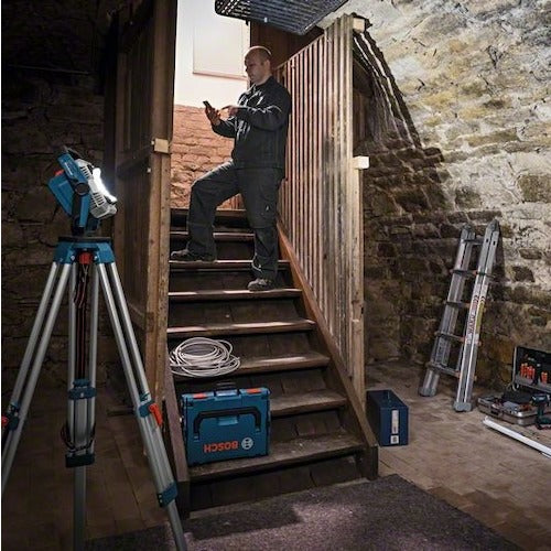 Bosch 18V Cordless Light LED + Battery Charger Set GLI18V-2200CSET 1 S