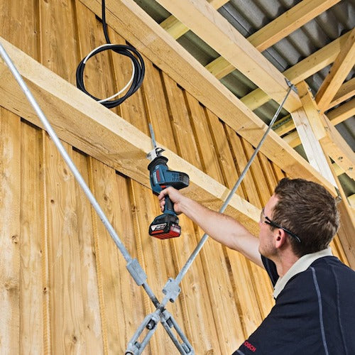 ボッシュ　１８Ｖコードレスセーバーソー＋バッテリー充電器セット　GSA18V-LICHSET　1 Ｓ