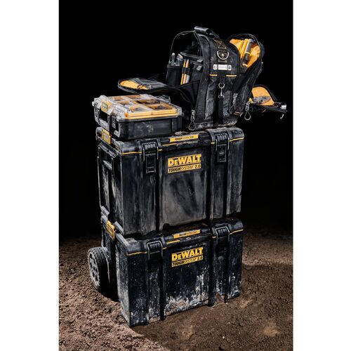ＤＥＷＡＬＴ　タフシステム２．０ハーフサイズツールバッグ　DWST83524-1　1 個