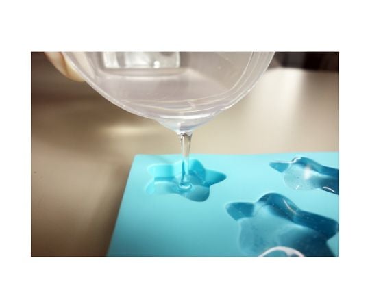 Highly transparent coating material ET300g T920009 1 set