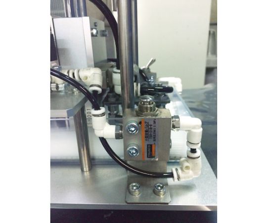 3方向小型切替バルブ　3ポート　1/8　トグルレバータイプ　TSV-31T-6 1個