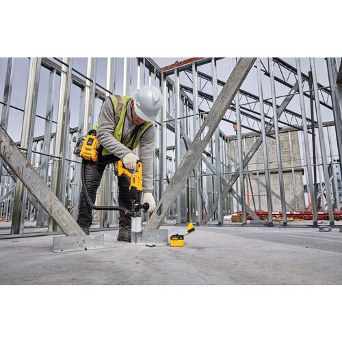 ＤＥＷＡＬＴ　１８Ｖブラシレス・ＳＤＳプラスハンマードリル（本体のみ）　DCH133NT-XJ　1 台