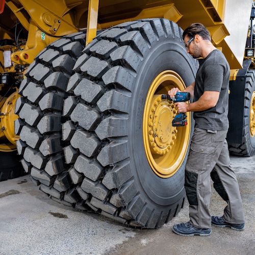 보쉬 무선 임팩트 렌치 GDS18V-1600HCH 1대