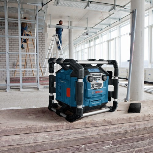 보쉬 18V 현장 라디오 + 배터리 충전기 세트 GPB18V-5CSET 1 S