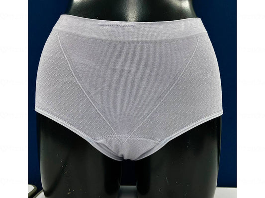 kuraimu jacquard molded shorts with protective pads, gray, L