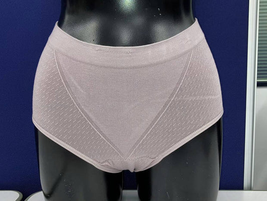 kuraimuﾌﾟﾛﾃｸﾄﾊﾟｯﾄ付きｼﾞｬｶﾞｰﾄﾞ成形ｼｮｰﾂ ﾓｶ M