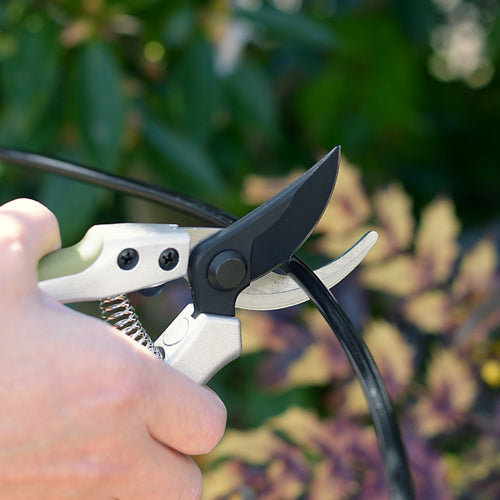 タカギ　水やりホース１０ｍ　内径４ｍｍ　GKT210　1 個