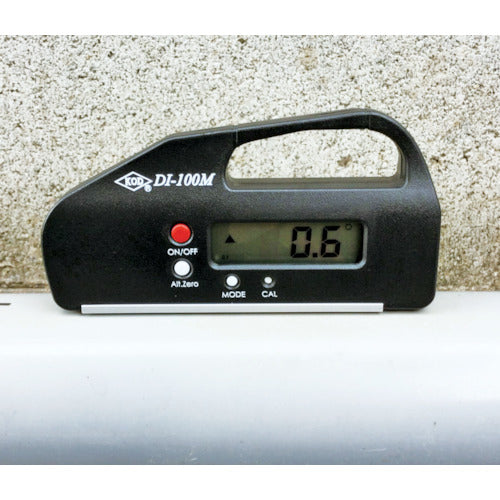 ＫＯＤ　コンパクトデジタル水平器　DI-100M　1 個