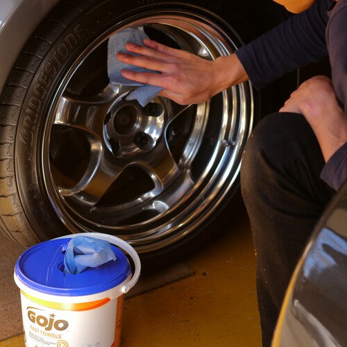 GOJO Hand Cleaning Towel Bucket Type 130 Pieces 6298 1 CS