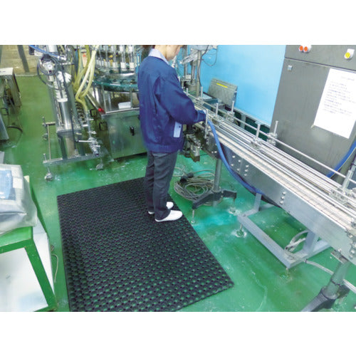 ＴＲＵＳＣＯ　有孔ラバーマット　６００Ｘ８００ｍｍ　TTRM-6080　1 枚