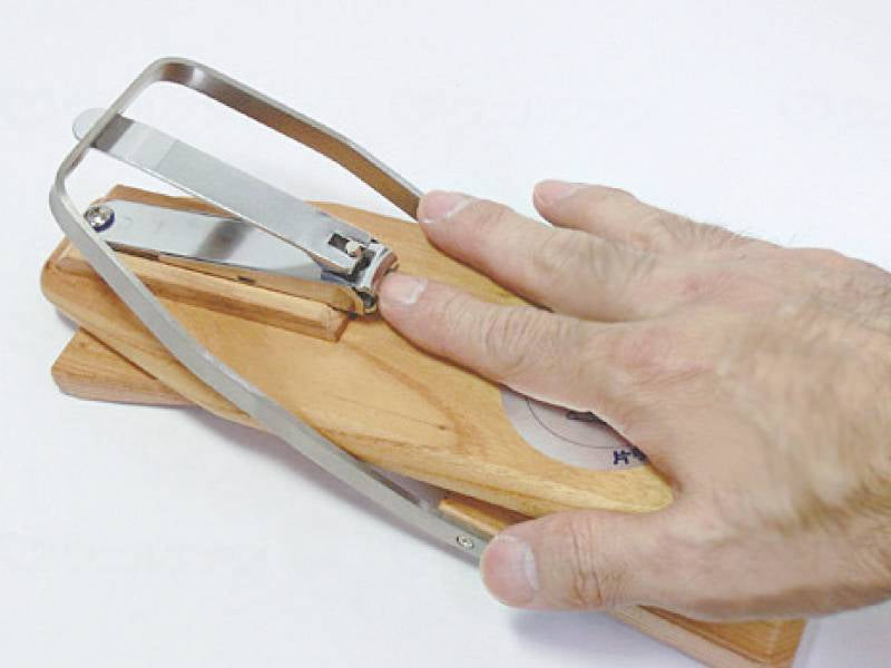 우카이 리기 원 핸드 클로 키리 III