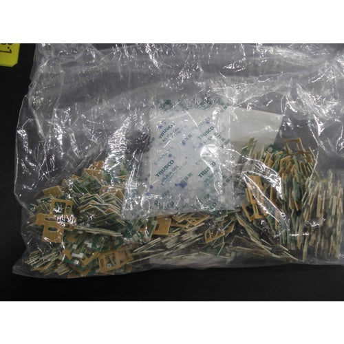 ＴＲＵＳＣＯ　Ａ型シリカゲル　１０ｇ　吸湿・使い捨て型　１００個入　コバルト入　TSG-10A-100　1 袋