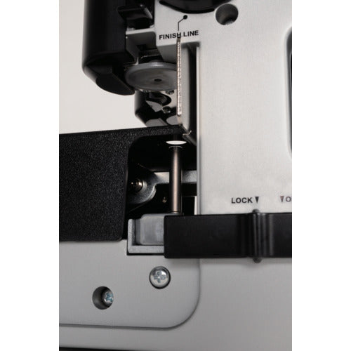 カール　強力パンチ　ＨＤ−５２０Ｎ　穿孔枚数２２０枚　HD-520N　1 台