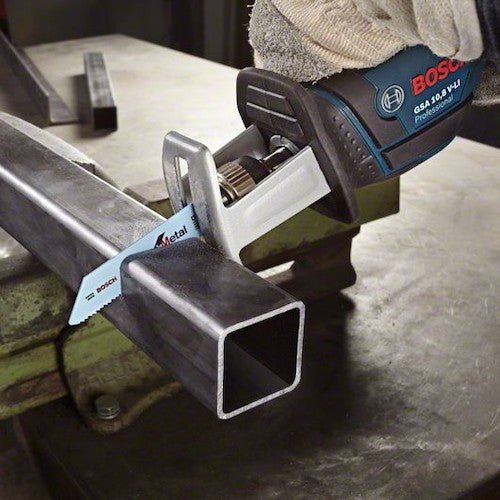 ボッシュ　コードレスセーバーソー　GSA10.8V-LIN　1 台