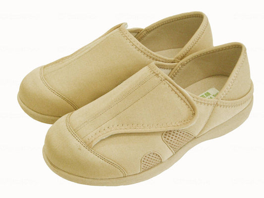 神戸生絲「あし笑顔」かかとが踏めるﾙｰﾑｼｭｰｽﾞ ﾍﾞｰｼﾞｭ 3L